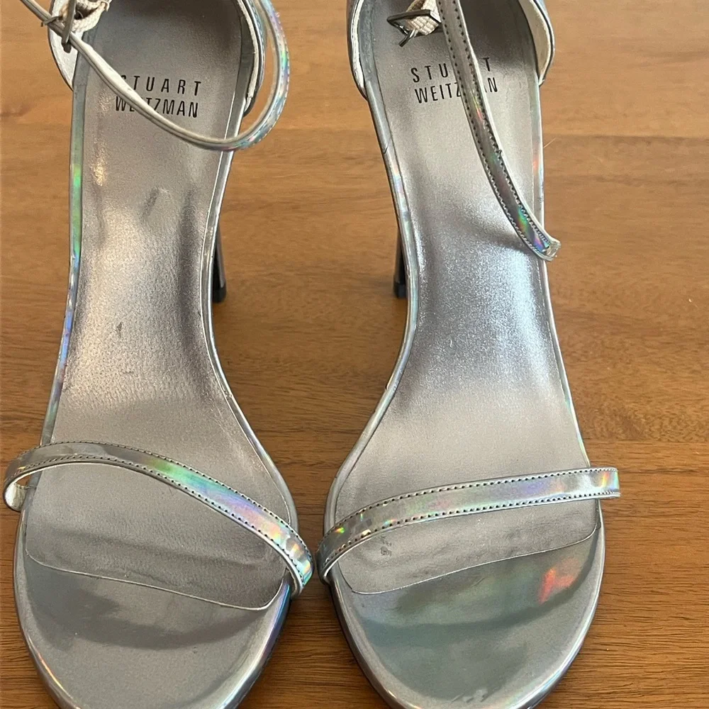 Size 8 Stuart Weitzman heels - Picture 4 of 6